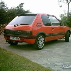 Peugeot .205 GTI