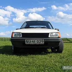 Peugeot 205 XR *SOLGT*