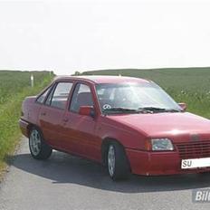 Opel Kadett E sedan
