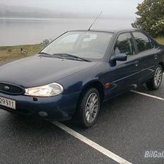 Ford mondeo 1,8 trend  solgt