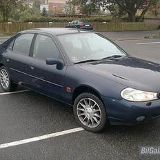 Ford mondeo 1,8 trend  solgt