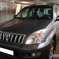 Toyota Landcruiser 120