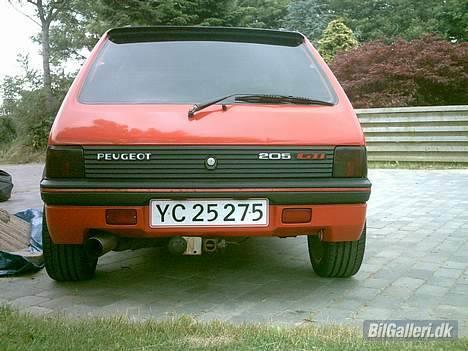 Peugeot .205 GTI billede 3