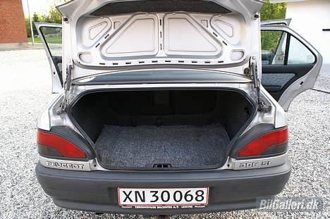 Peugeot 306 sedan ..: Projekt:..  - Da jeg fik bilen billede 3