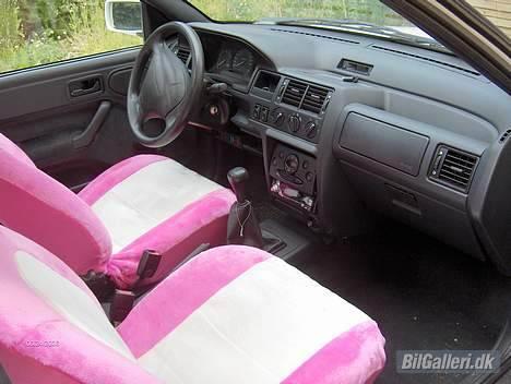 Ford Escort SOLGT billede 5