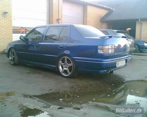 VW      Vento GT TDi *SOLGT* - Med de gamle 17´Kahn og hækspoile billede 17