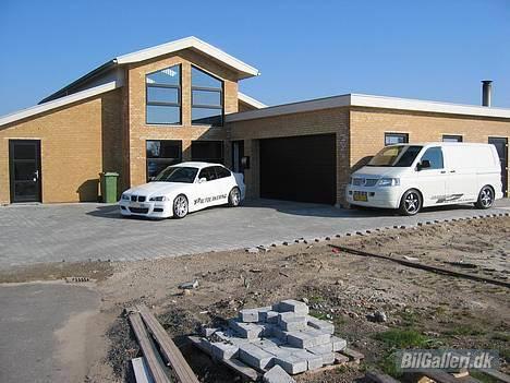 BMW 325i Coupe Turbo Solgt - Vores hus og min T5 billede 4