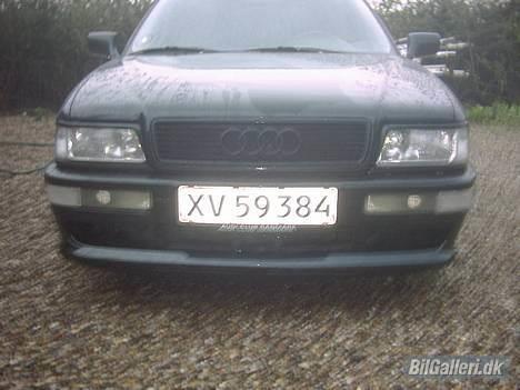 Audi 80 avant  - s2 kofanger lidt skidt billede det var regn vejr. billede 1