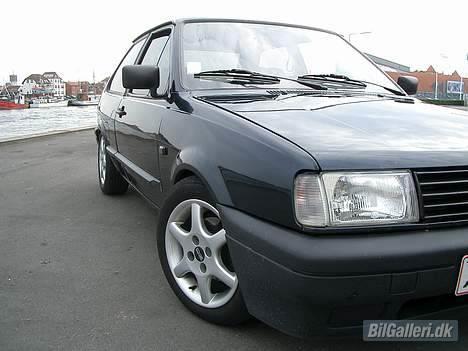 VW Polo Coupé SOLGT - Små 14" Oz fælge billede 5