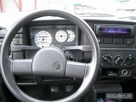 VW Polo Coupé SOLGT - Plasmaurskver i dagslys billede 7