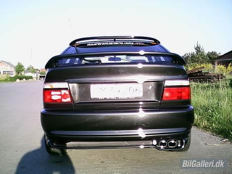 Toyota corolla solgt - Monteret øjnskygge på baglygterne billede 4