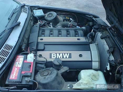 BMW 325i SOLGT billede 3