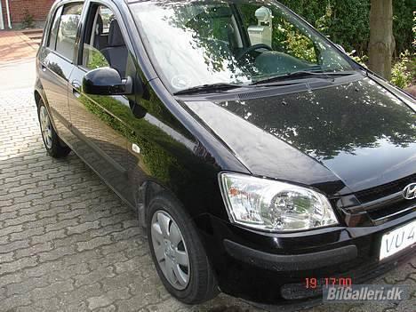 Hyundai Getz [SOLGT] - Før fælgene blev skiftet - har pyntet m Akuma på ;) billede 6