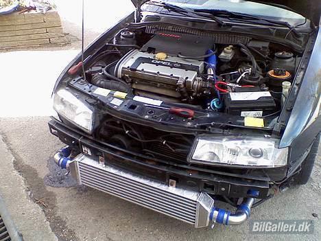 Opel calibra - billede af min nye intercooler :) billede 1