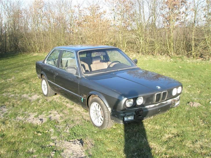 BMW 320i E30 >solgt< - som den står nu til salg billede 14
