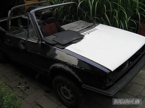VW Golf 1 cab *solgt* billede 2