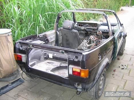 VW Golf 1 cab *solgt* billede 4