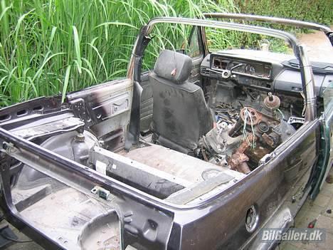 VW Golf 1 cab *solgt* billede 5