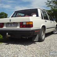 Volvo 740GL