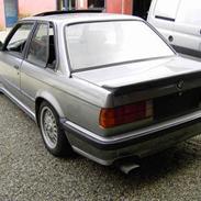 BMW e30 325i STJÅLET