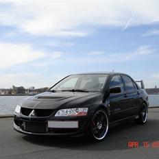 Mitsubishi Lancer Evo VIII (SOLGT)