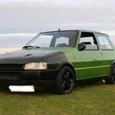 Fiat uno turbo 1.4T....SOLGT..