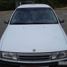 Opel Vectra A .::DØD::.