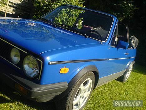 VW Golf 1 cab *solgt* billede 1