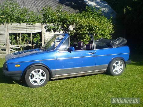 VW Golf 1 cab *solgt* billede 2