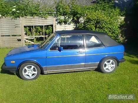 VW Golf 1 cab *solgt* billede 4