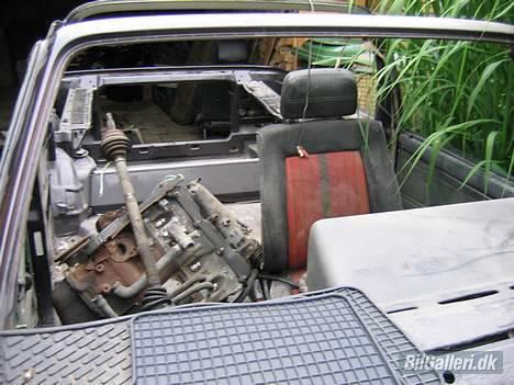 VW Golf 1 cab *solgt* billede 7