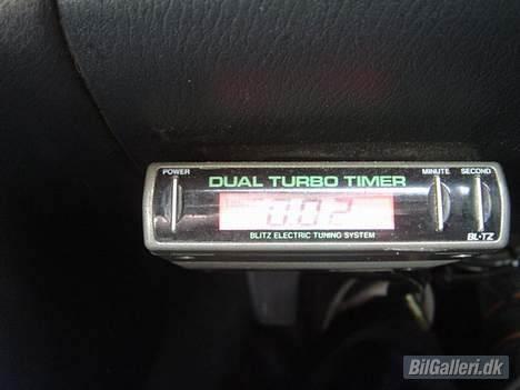 Nissan Skyline R33 GTS25t Type M - Blitz turbotimer billede 9