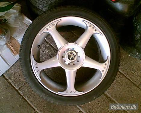 Opel Vectra 2000 16v *SOLGT* - Har de her kosei alu liggende til den:-) billede 9