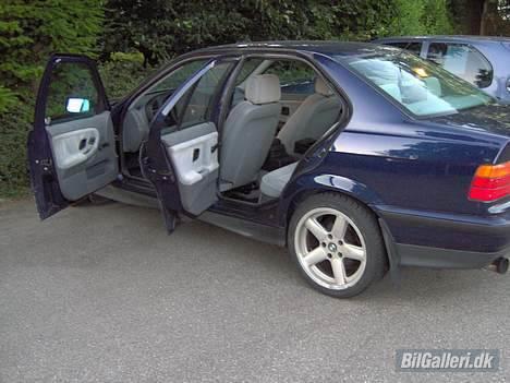 BMW E36 320I    SOLGT billede 6