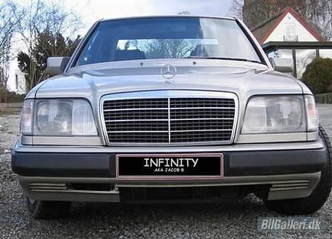 Mercedes Benz FLYDEREN - bare til sammenligning med billed 1 billede 12