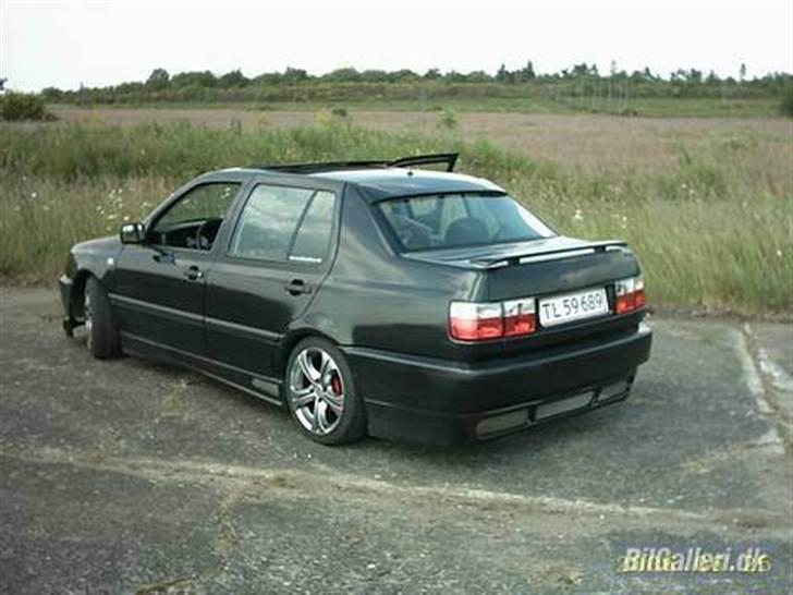 VW Vento ( SOLGT ) billede 16
