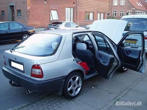 Nissan         Sunny  *SOLGT* - Open up´ billede 4