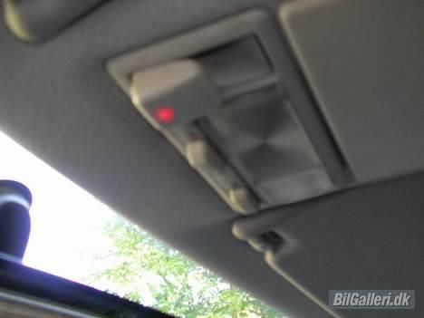 VW Golf 1,8 3 Pink Floyd - Der er også rødt lys i kontakten til soltaget :D billede 9