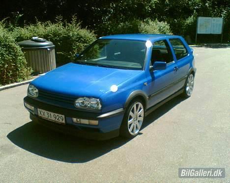 VW Golf GTI 8v *solgt* billede 4