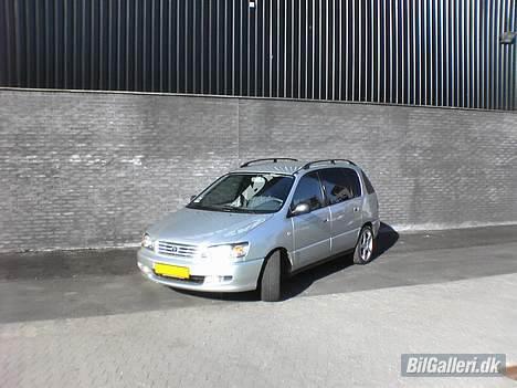 Toyota Sportsvan 2,2 TD (solgt) billede 2