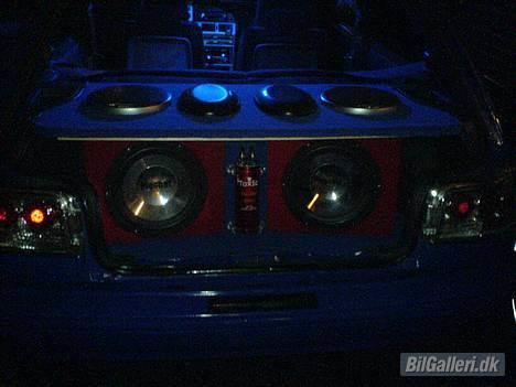 Toyota Corolla 1,6 16v  "solgt" - Anlæg billede 2