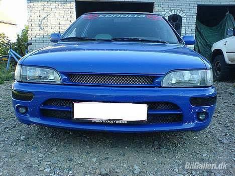 Toyota Corolla 1,6 16v  "solgt" - Eblemfri front billede 3