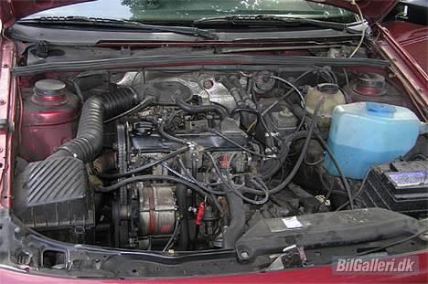 VW Passat, stc. - SOLGT - Herlig RF-Motor... dog før jeg udskiftede benzin og vaccumslanger. billede 6