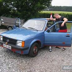 Opel kadett d 1,2S værtshuset