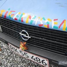 Opel kadett d 1,2S værtshuset