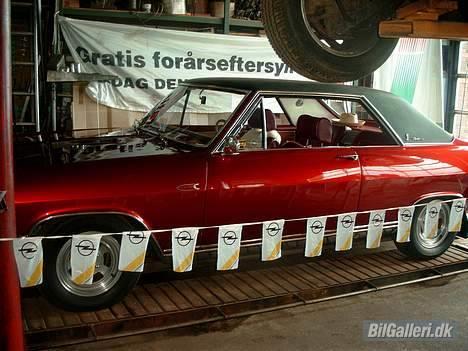 Opel commodore *byttet* - denne diplomat ku man jo godt tænke sig.. en skam bent ik vil sælge billede 10
