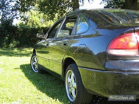 Mazda 626 2.0 i billede 9