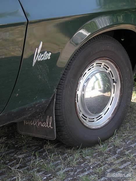 Vauxhall Victor FD 1600 Super - Stinklap med Vauxhall, Victor mærket og flot navkapsel. Det er stil!! billede 12