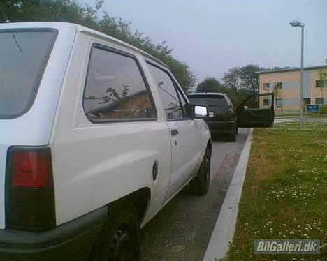 Opel Corsa A - Skrottet billede 3