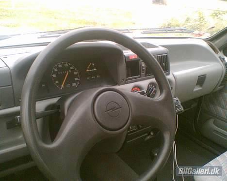 Opel Corsa A - Skrottet billede 6